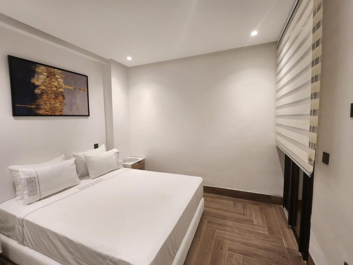 Modern Luxury Retreat: 2-Bedroom Apartment In The Heart Of Marrakech Marrakesh Buitenkant foto